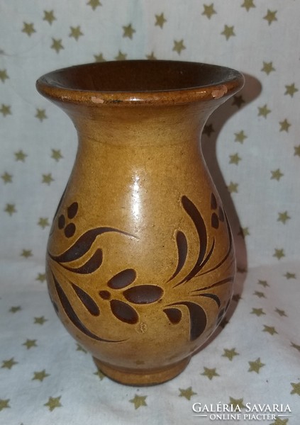 Népi kerámia váza barna 12cm
