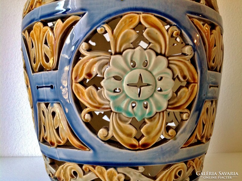 Huge h. Boulanger majolica vase - 47 x 30 cm.