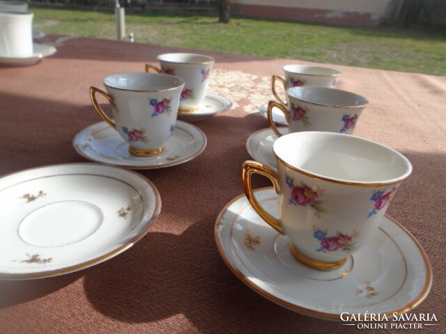 8 Personal Biedermeier porcelain coffee set in display case with a clean convex pattern