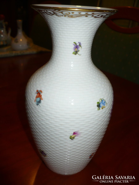 Herend's large vase