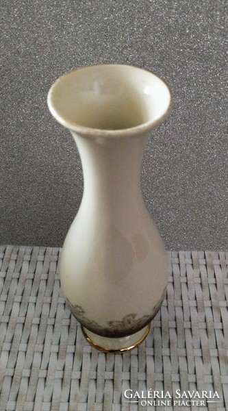 Bavarian porcelain vase with gold pattern