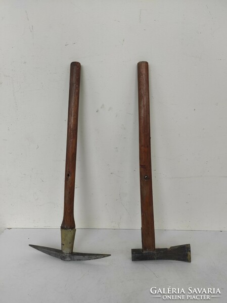 Antique mountain climbing tourist tool pickaxe and ax guest house decoration 762 6903