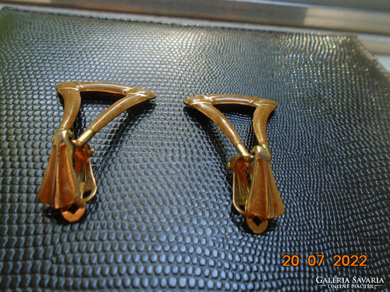 Art deco gold-plated beige-gold enamel earrings, clip