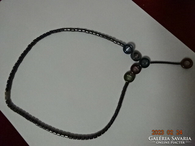 Colorful stone necklace, length 49 cm. Jokai.