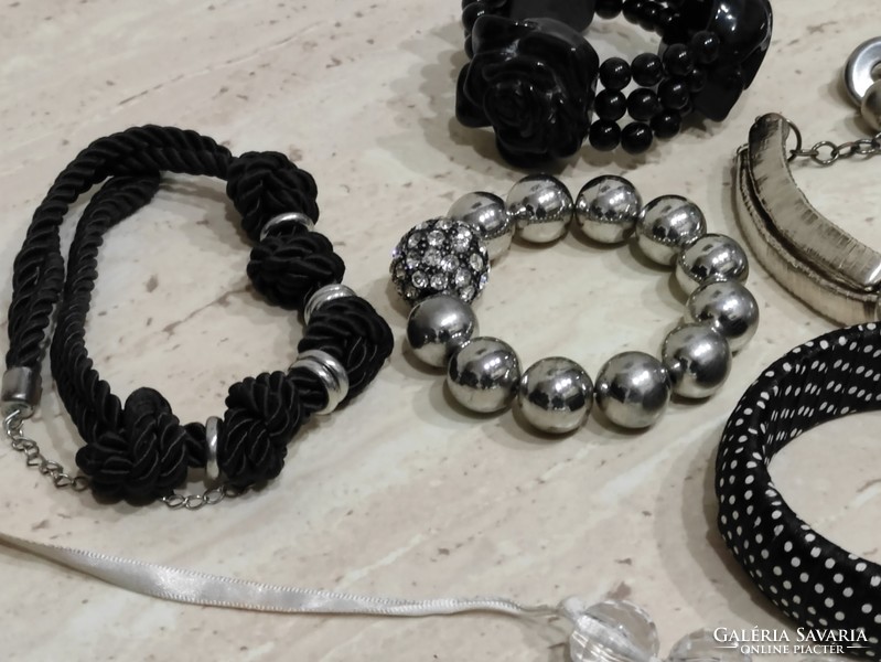 Retro bracelet package black white silver brown textile plastic wooden charms