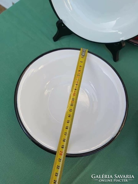 Piros zománcos tányérok tányér zománcozott 6 lapos és mélytányér falusi paraszti