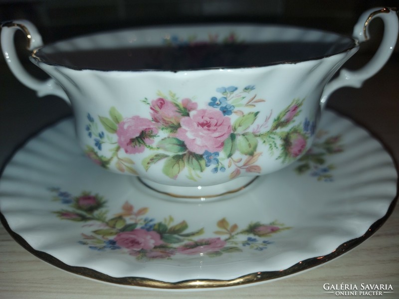 English royal albert porcelain soup cup + base (3)