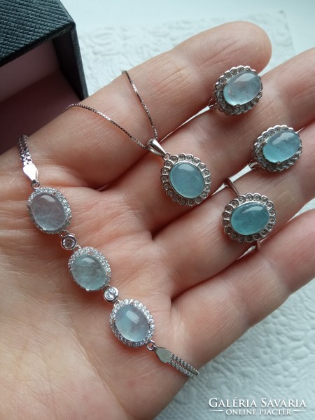 Aquamarine 925 silver pendant with chain