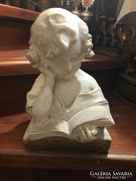 Terracotta statue of a little girl reading, classicist, signed, 32 cm high