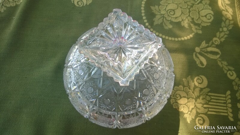 Beautiful pedestal lead crystal serving bowl, flawless, diam. 19 Cm