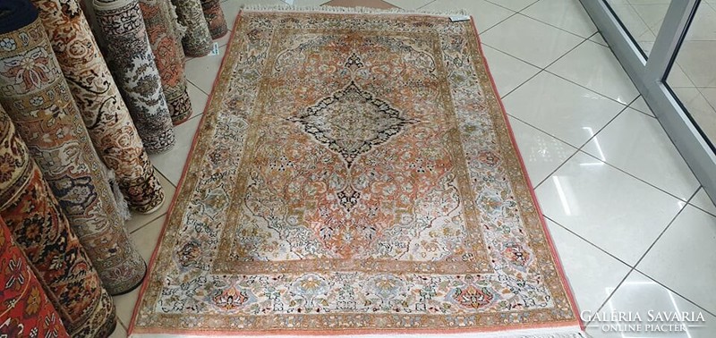 Real caterpillar silk 125x195 hand-knotted Persian carpet vf_49