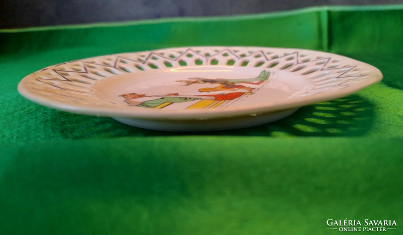 Porcelain bowl with openwork edge, 2 pcs