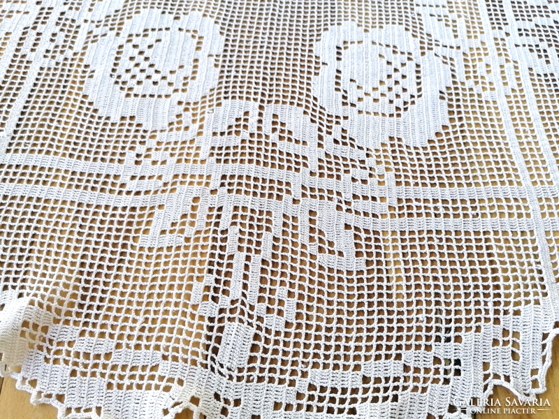 Antique hand-crocheted net fillet lace round tablecloth table centerpiece 80 cm diameter