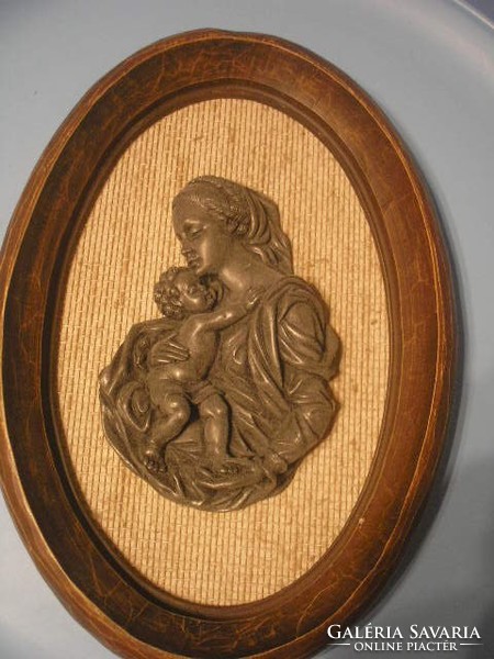 N7 Madonna Bieder Carved Frame Mother with Baby Metal 36 x 24.5Cm Rarity