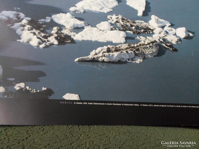 Poster 9.: Floating glacier ice, Alaska, Matanuska Valley (photo)