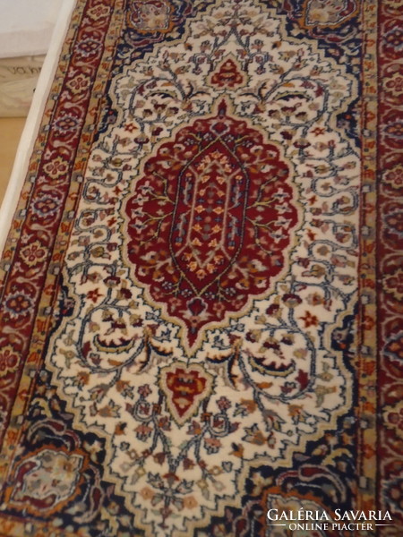 Beautiful medallion motif hand-knotted oriental wool Persian rug is impeccable