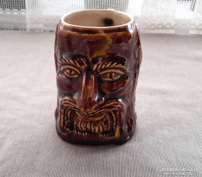 Retro ceramic mug - face -