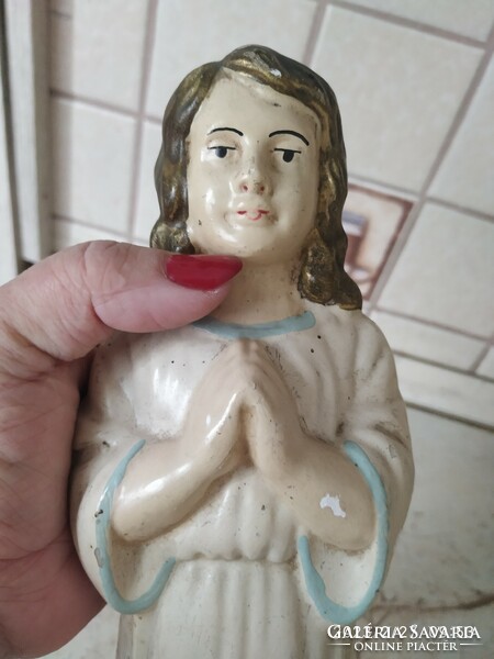 Praying woman statue for sale!.