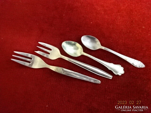 Chrome-plated cutlery, four pieces, pastry fork and coffee spoon. Jokai.