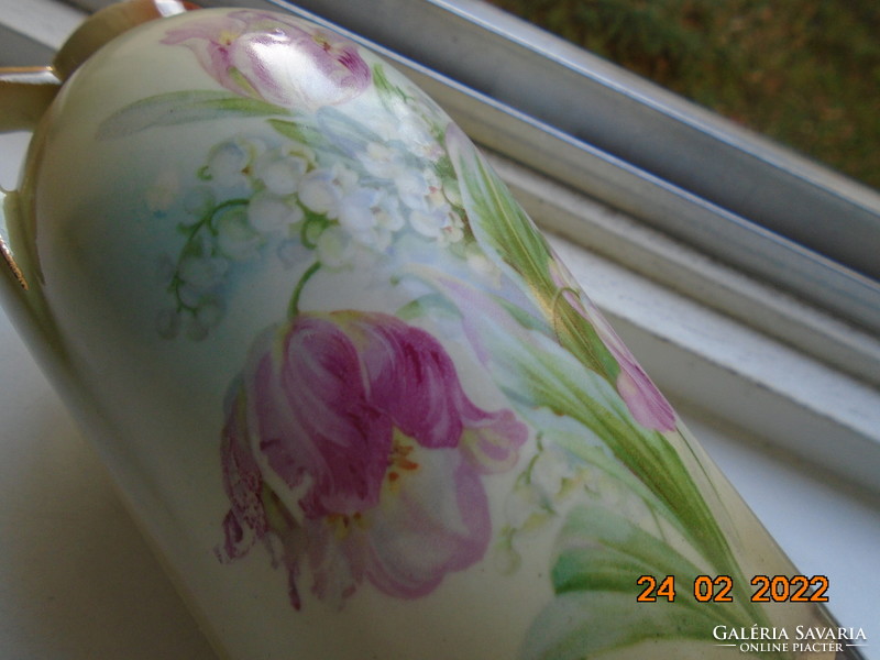 Kézzel festett antik váza tulipán és gyöngyvirág mintákkal, kobalt-arany virágfűzérrel