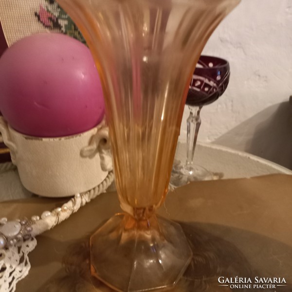 Régi- art deco  - Rózsaszín talpas váza