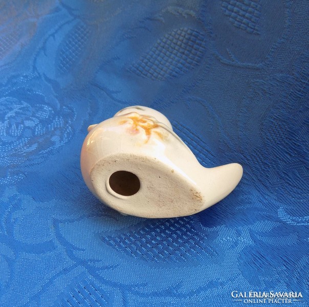 Old porcelain chick figure statue (po-2)