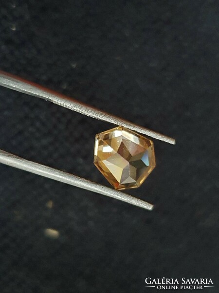 1.4 Ct faceted imperial topaz from Brazil!!!