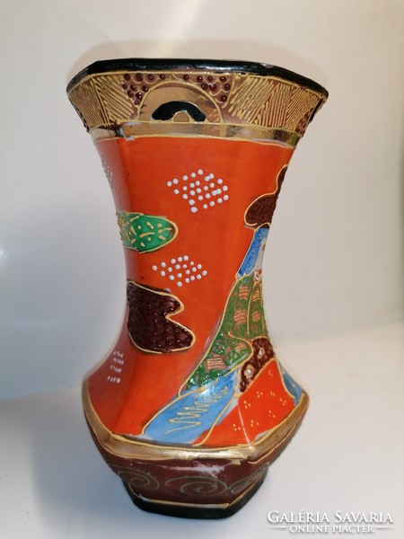 Old Japanese vase (50)