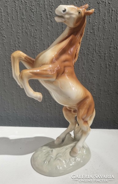 Royal doux porcelain horse statue - 51112