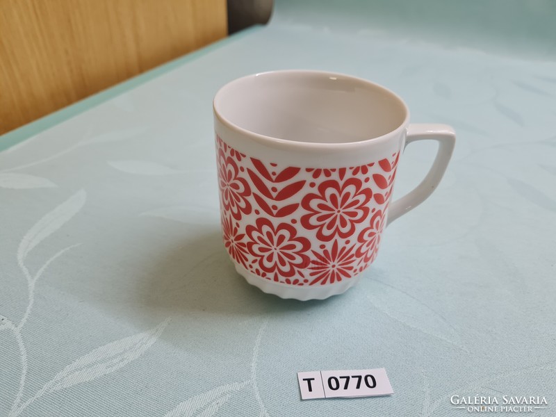 T0770 Lubenec Czechoslovakian mug