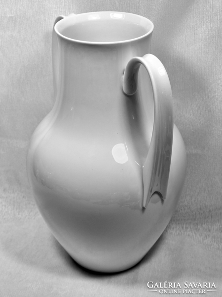 Kpm vase with bone white handle model salier, siegmund schütz porcelain