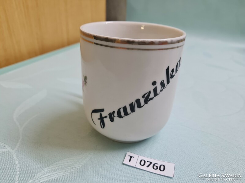 T0760 dubi Czechoslovakian mug
