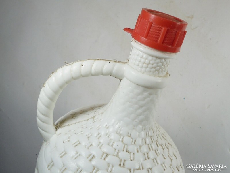 Demizson - plastic water bottle with a braided pattern