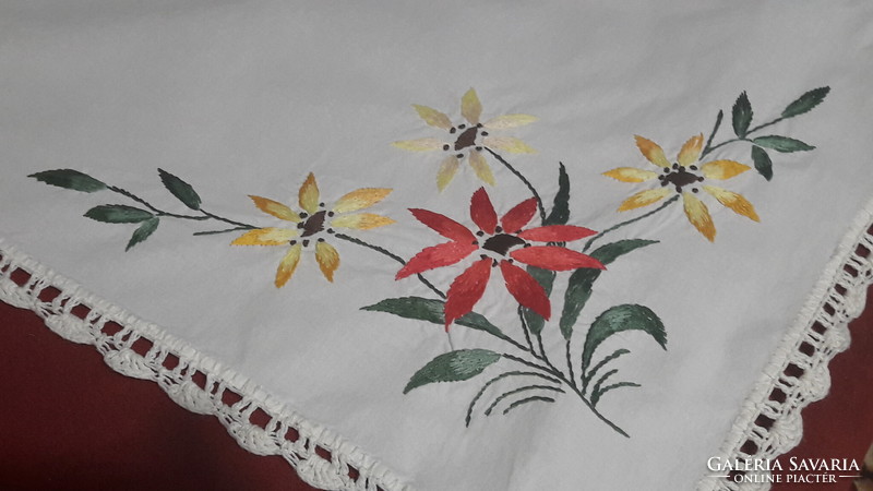 Floral embroidered tablecloth (l3451)