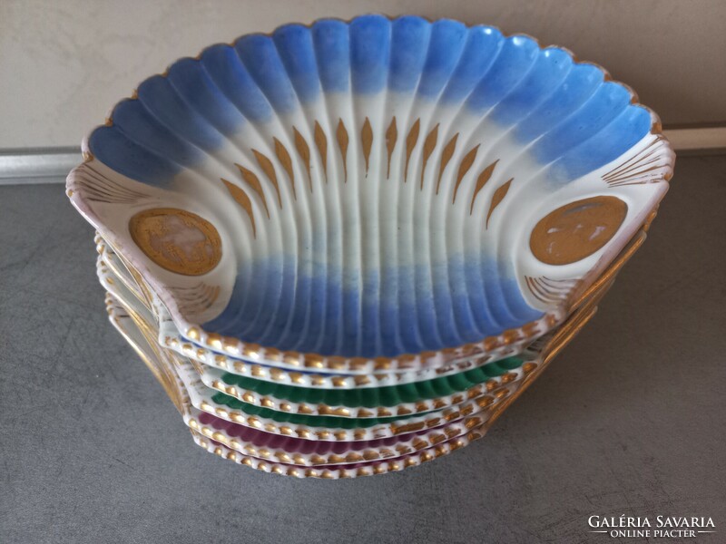 XIX. sz-i Christian Fischer kagyló alakú tányér készlet