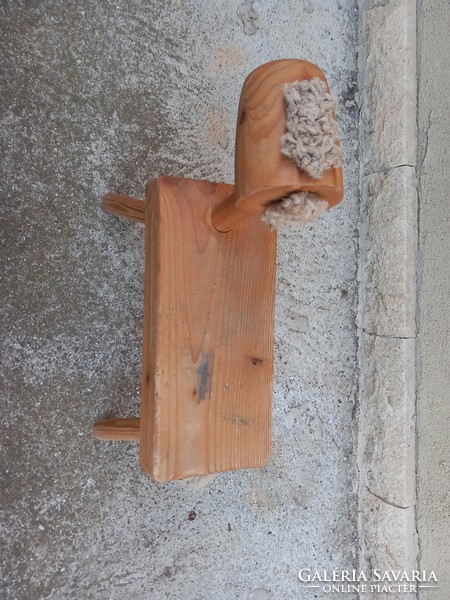 Wooden chair stoki stool old negotiable