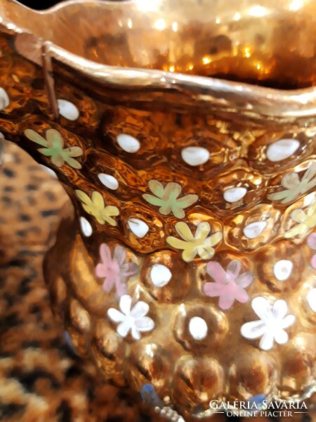 Lüsztermázas virágmintás bronz angol kancsó