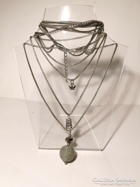 Three-row necklace (956)