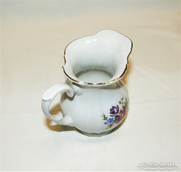 Pouring floral pattern kahla porcelain