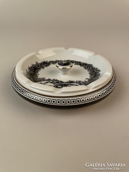 Hollóháza porcelain ashtray, designed by László Jurcsák, second half of the 20th century