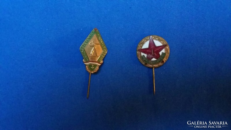 Two old badges: for national defense i. And mh 3. Compound hon. Race