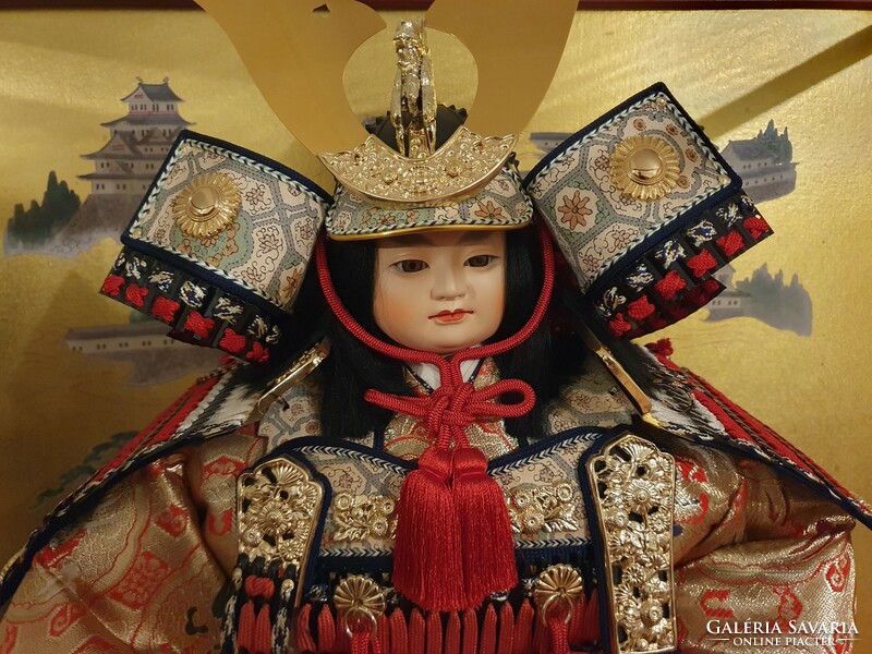 Antique samurai doll - gogatsu ningyo statue