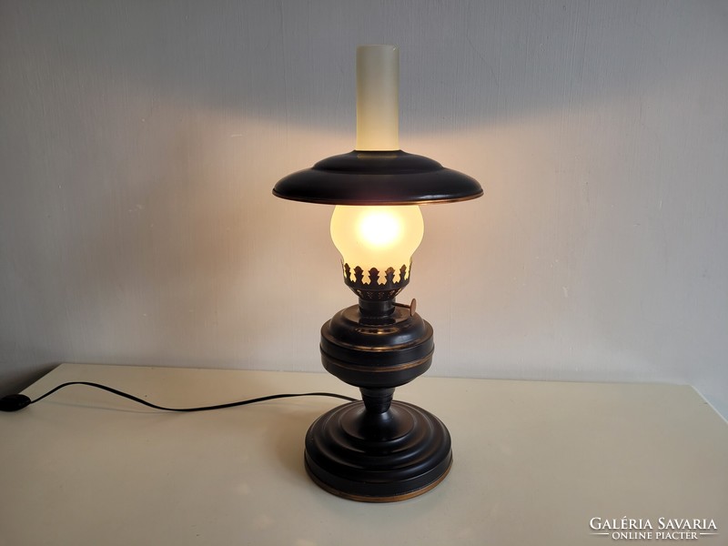 Régi nagy méretű 51 cm es petróleum lámpa lakú asztali lámpa