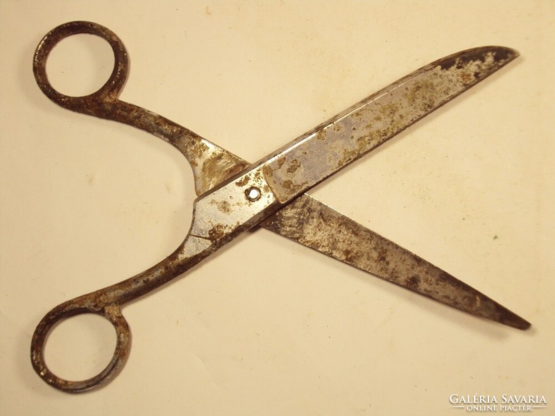 Old antique iron scissors ed. Made in Wüsthof Solingen, Germany - total length: 15.5 cm