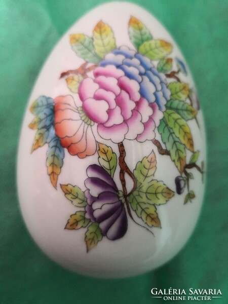 Herend, richly painted vbo egg bonbonier