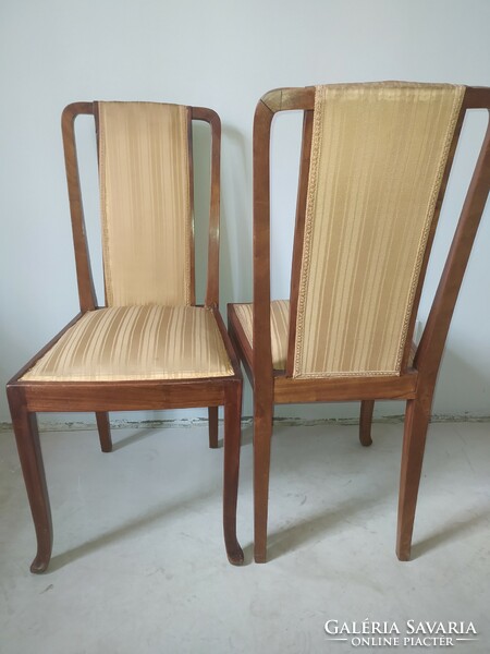 Antik székek párban