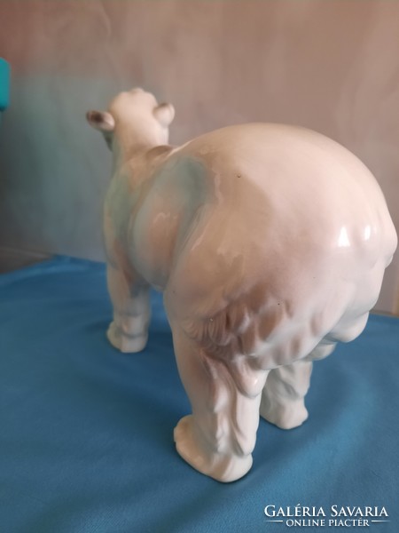 Ceramic polar bear, 28 cm