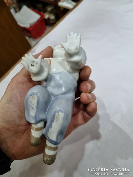 Zsolnay porcelán figura