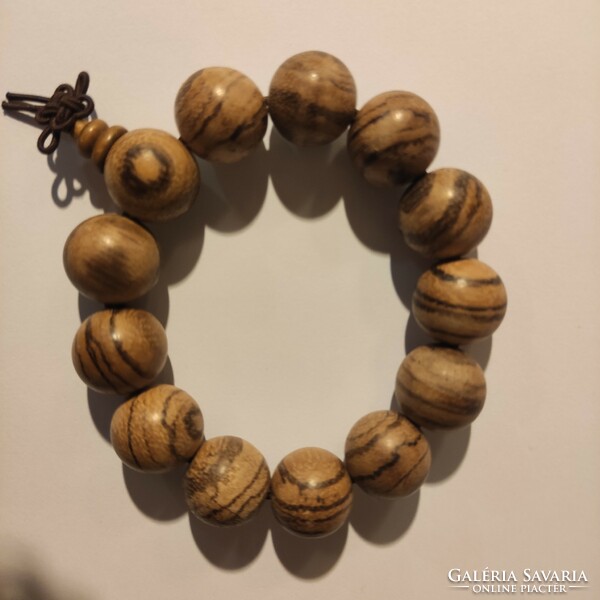 Wooden mala, large-eyed Buddhist bracelet