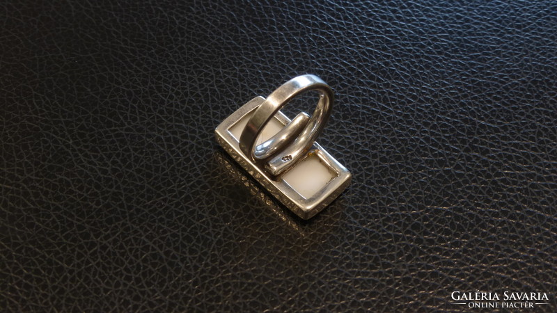 Kagylóbetétes ezüst gyűrű